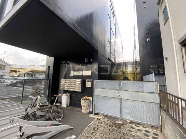 21/24 エントランス