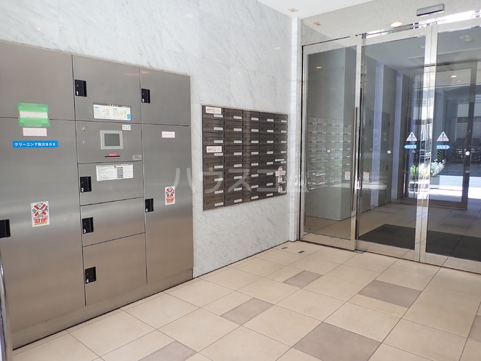 15/21 エントランス