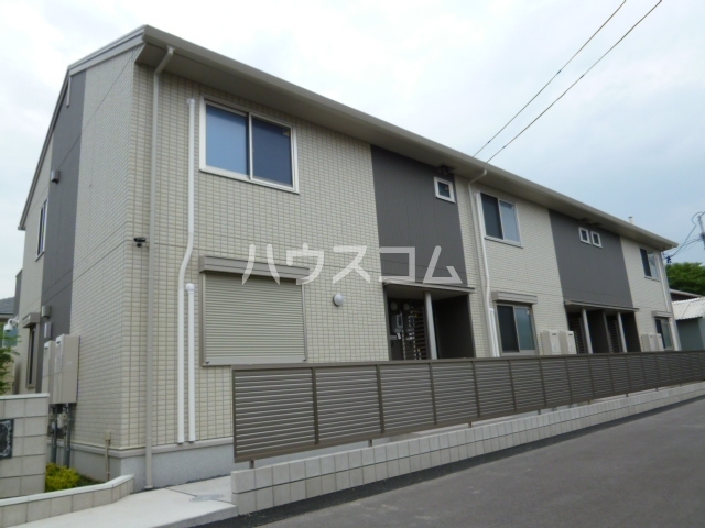 28/30 エントランス