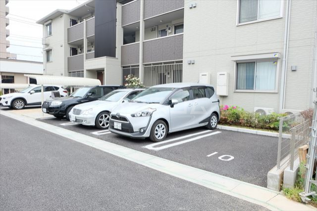 21/29 駐車場