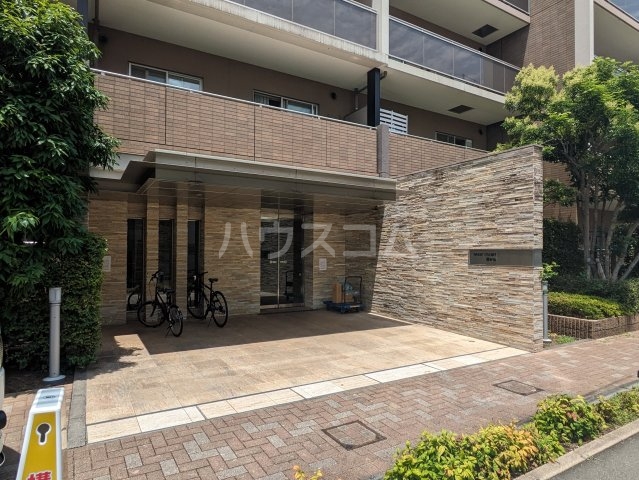 13/20 エントランス
