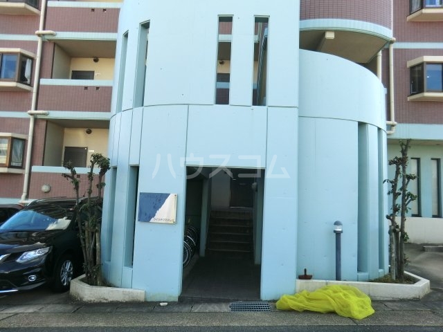 2/10 エントランス