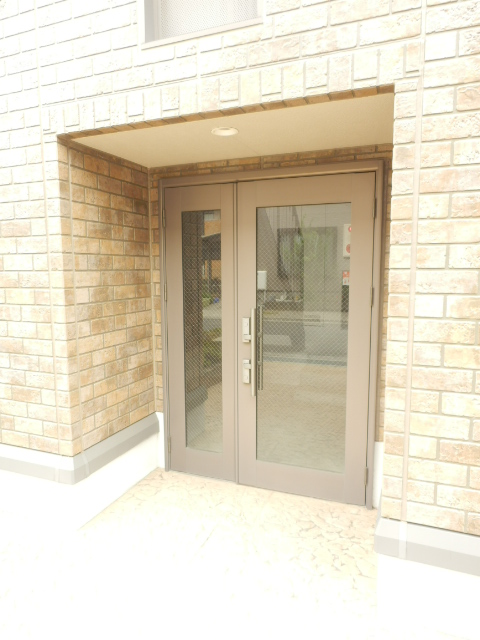 19/25 エントランス