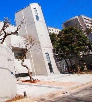 15/18 エントランス