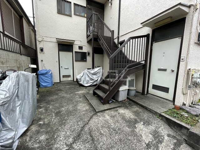 21/24 エントランス