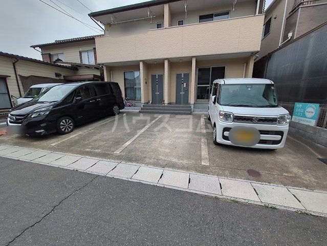 20/27 駐車場