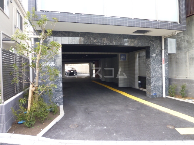 14/17 エントランス