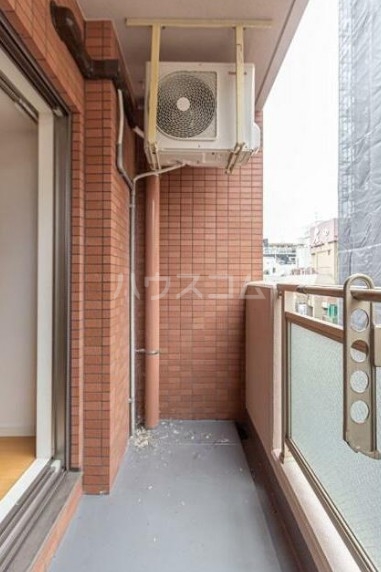 13/21 バルコニー