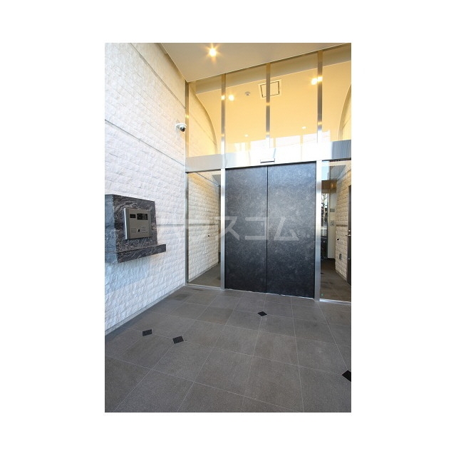 17/24 エントランス