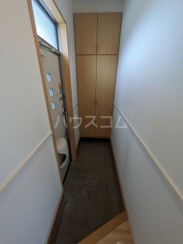 13/30 玄関