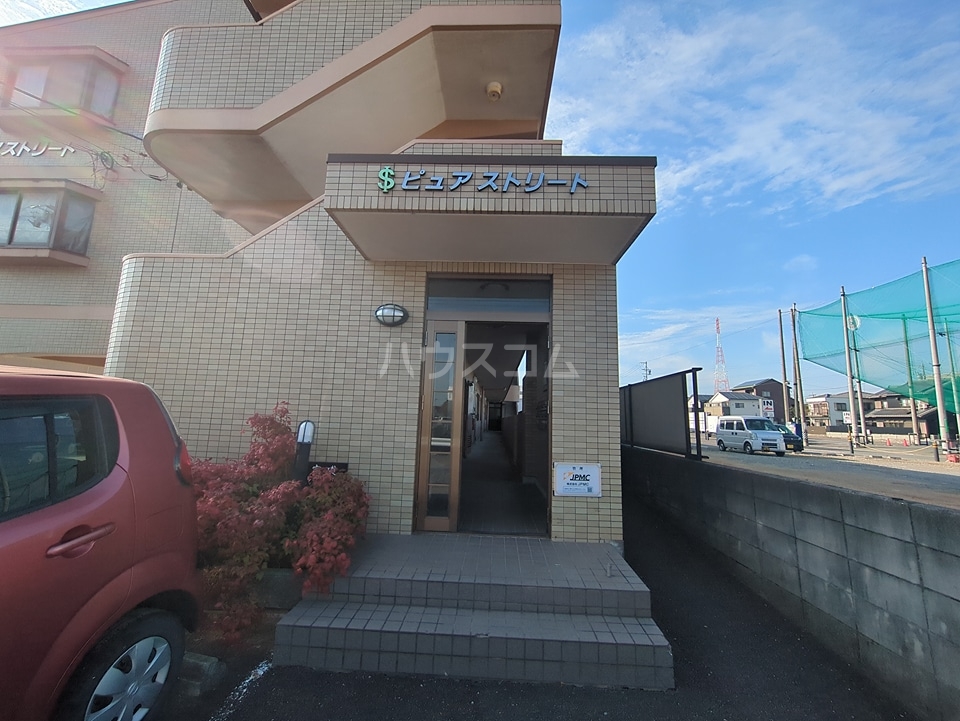 23/30 エントランス