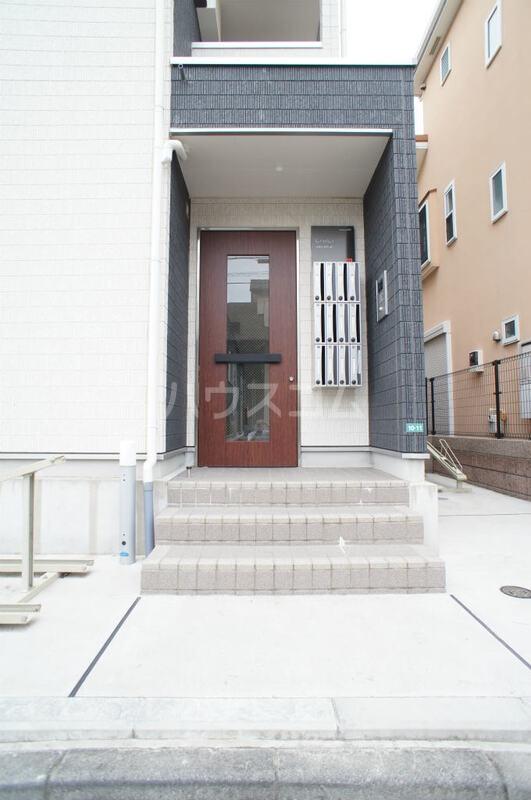 2/11 エントランス