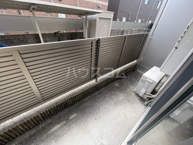 19/30 バルコニー