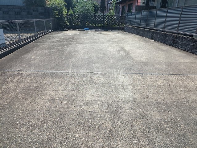 4/10 駐車場