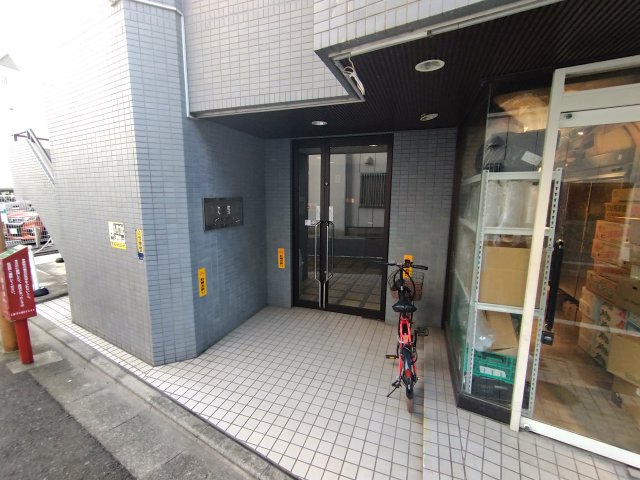 21/24 エントランス