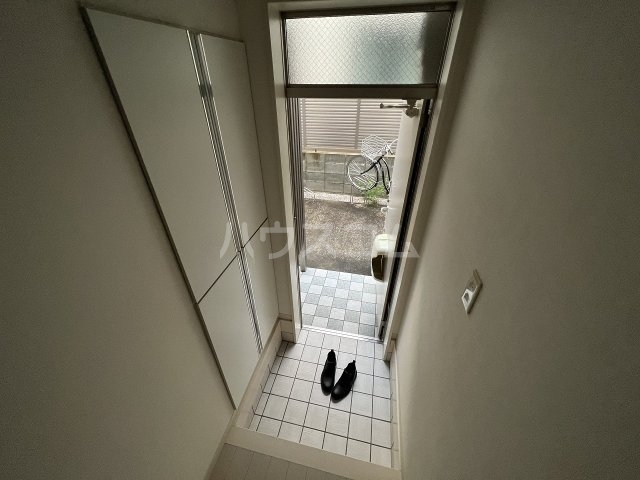 7/24 玄関