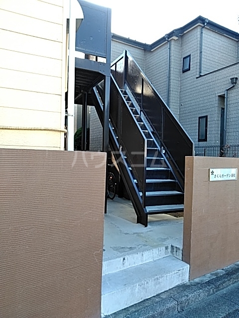 14/17 エントランス