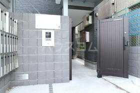 18/24 エントランス