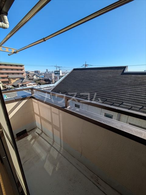 23/30 バルコニー