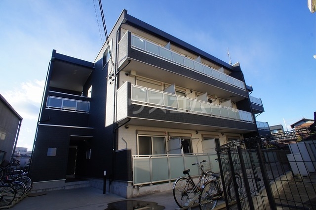 17/26 エントランス