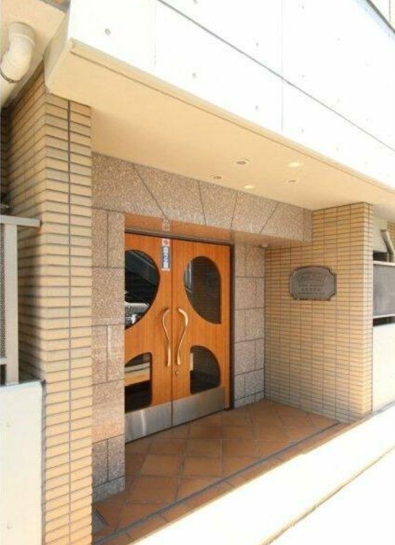 22/29 エントランス