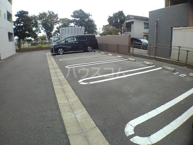 14/20 駐車場