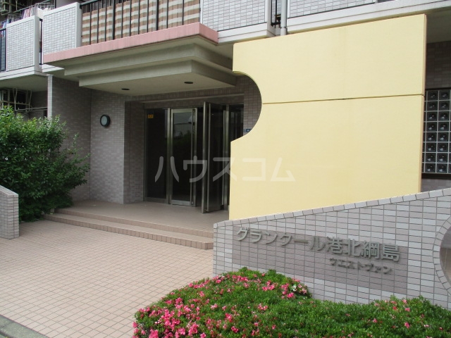 22/30 エントランス