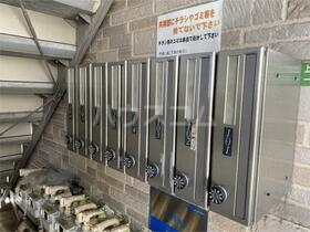 13/23 エントランス