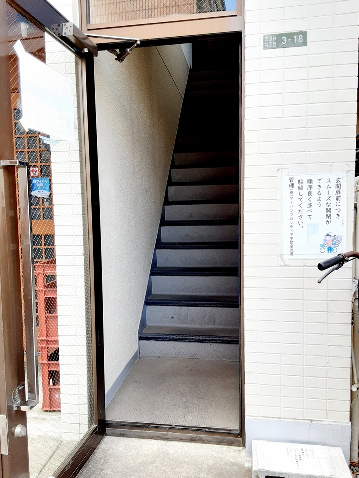 建物エントランス