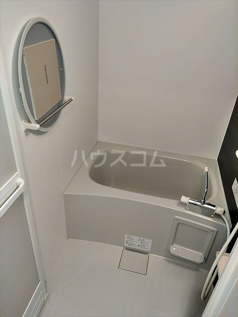 13/30 浴室