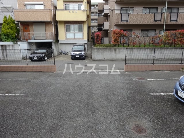 3/5 駐車場
