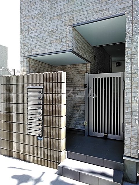 29/30 エントランス