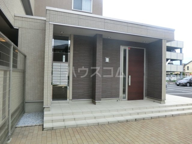 4/5 エントランス