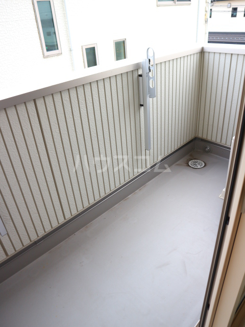 16/25 バルコニー