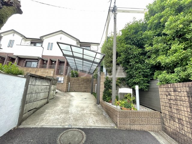 21/26 エントランス