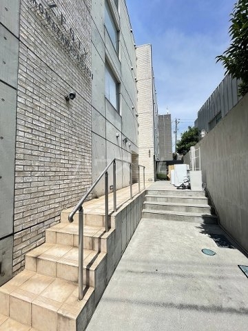 29/30 エントランス