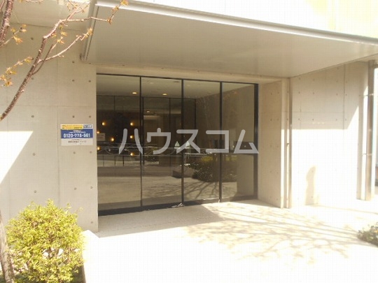 13/23 エントランス