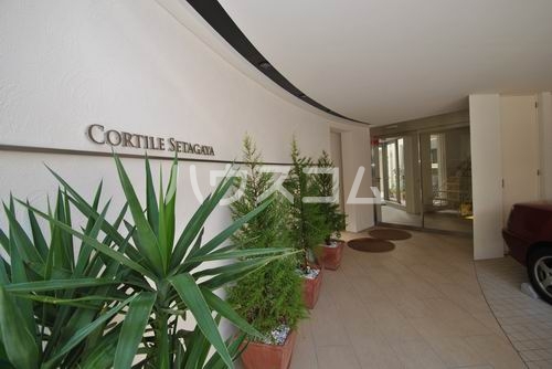 14/20 エントランス