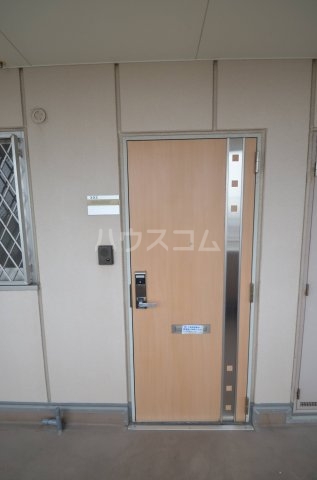 19/28 エントランス