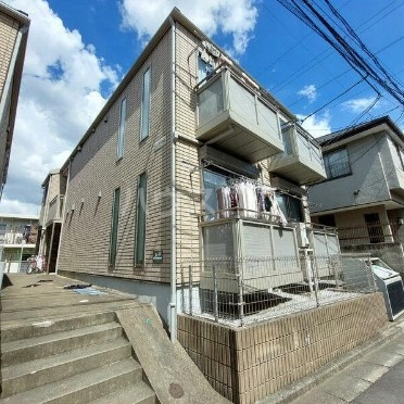 2/5 エントランス