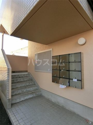 16/26 エントランス