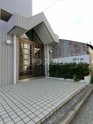 17/27 エントランス