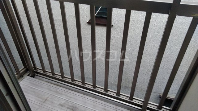 23/30 バルコニー