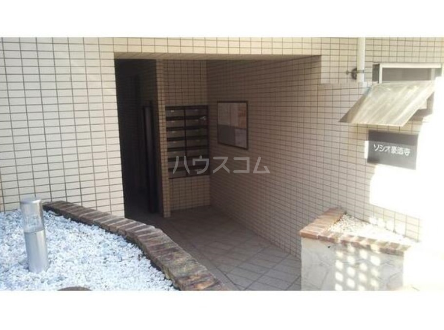 2/10 エントランス