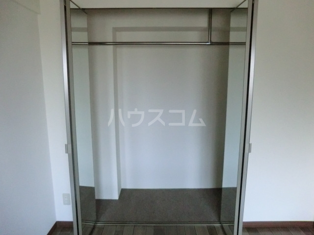 13/30 収納
