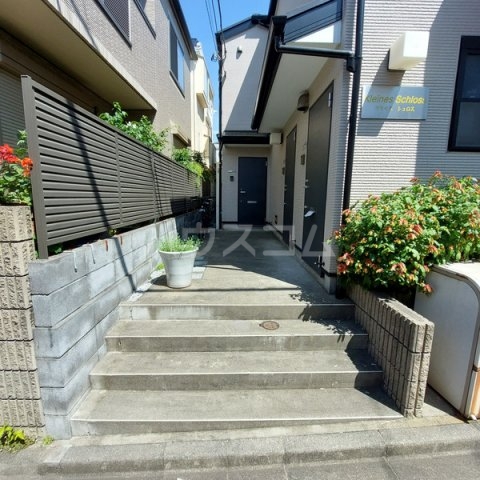 14/22 エントランス