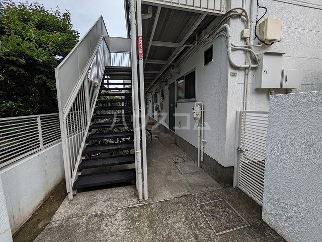 29/30 エントランス