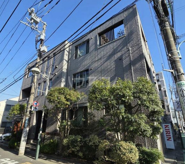 2/8 外観