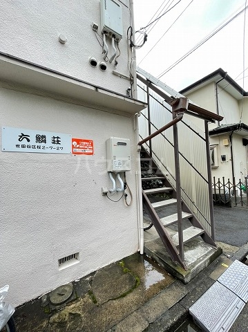 28/30 エントランス