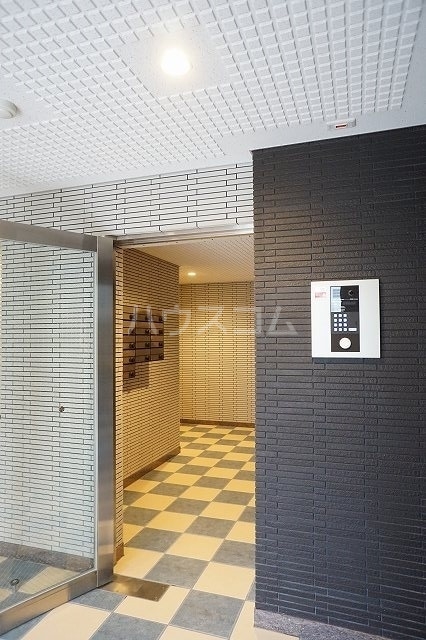 14/24 エントランス